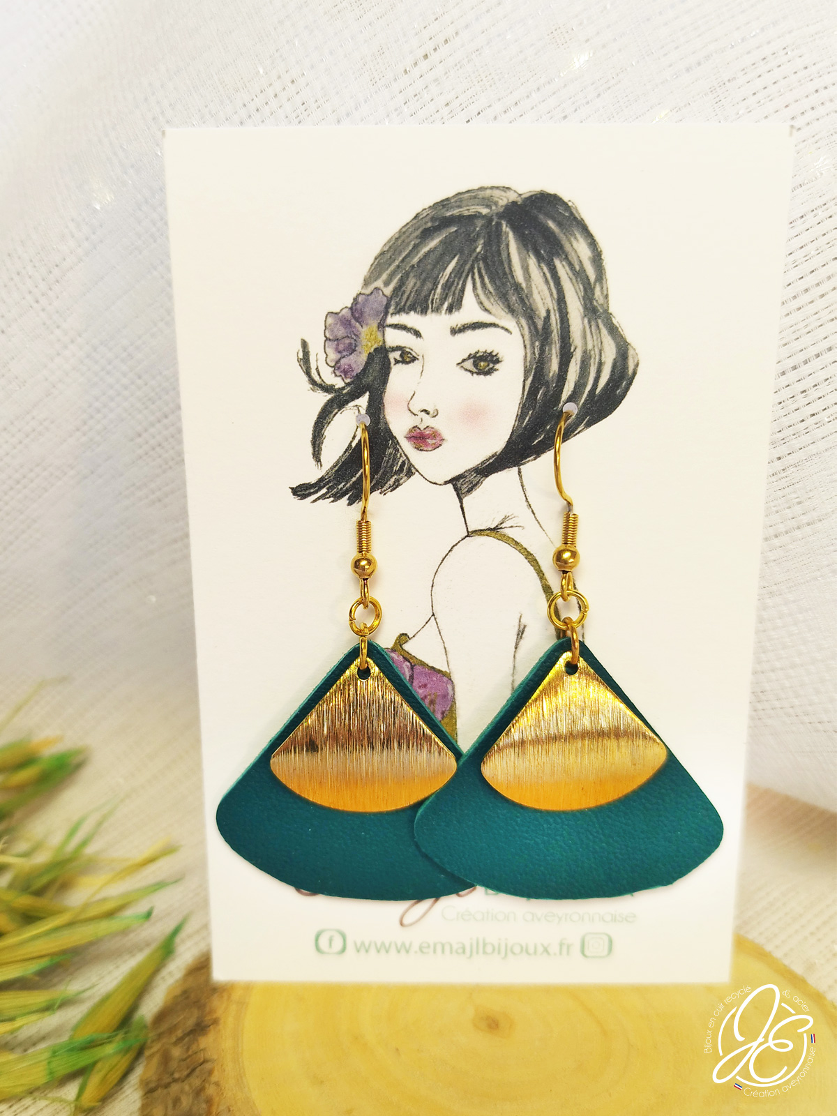 Boucles d’oreilles éventail d'été en cuir recyclé, couleur vert