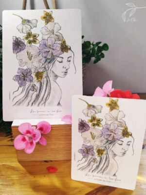 carte illustré avec femme et fleurs, rehaussé de dorures