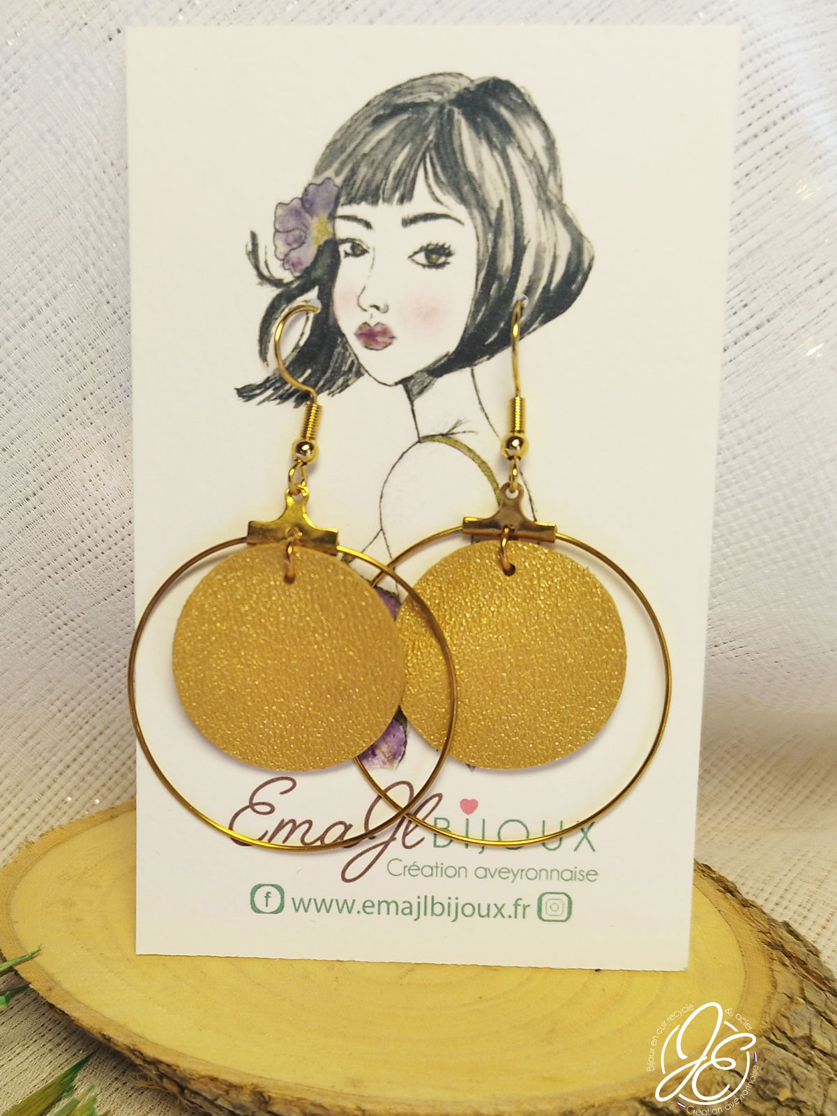 Boucles d’oreilles créoles d'éclipse en cuir recyclé, couleur doré