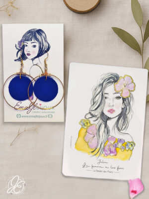 Coffret bijou et papeterie : créoles d’Éclipse bleu en cuir recyclé et carte illustrée Julia en tatakizomé