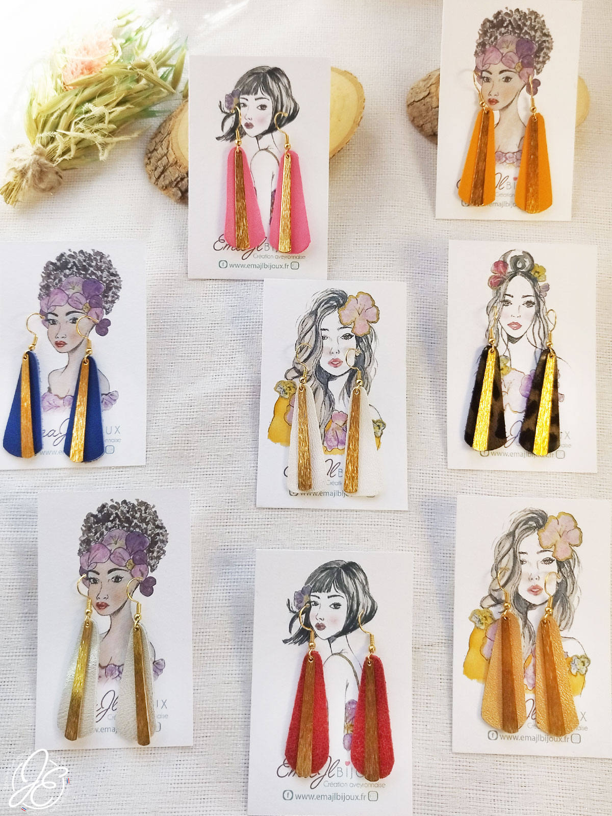 Boucles d’oreilles Éclat Suspendu en cuir recyclé et acier inoxydable doré