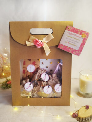 Coffret cadeau artisanal EmaJl Bijoux avec bijoux et papeterie poétique