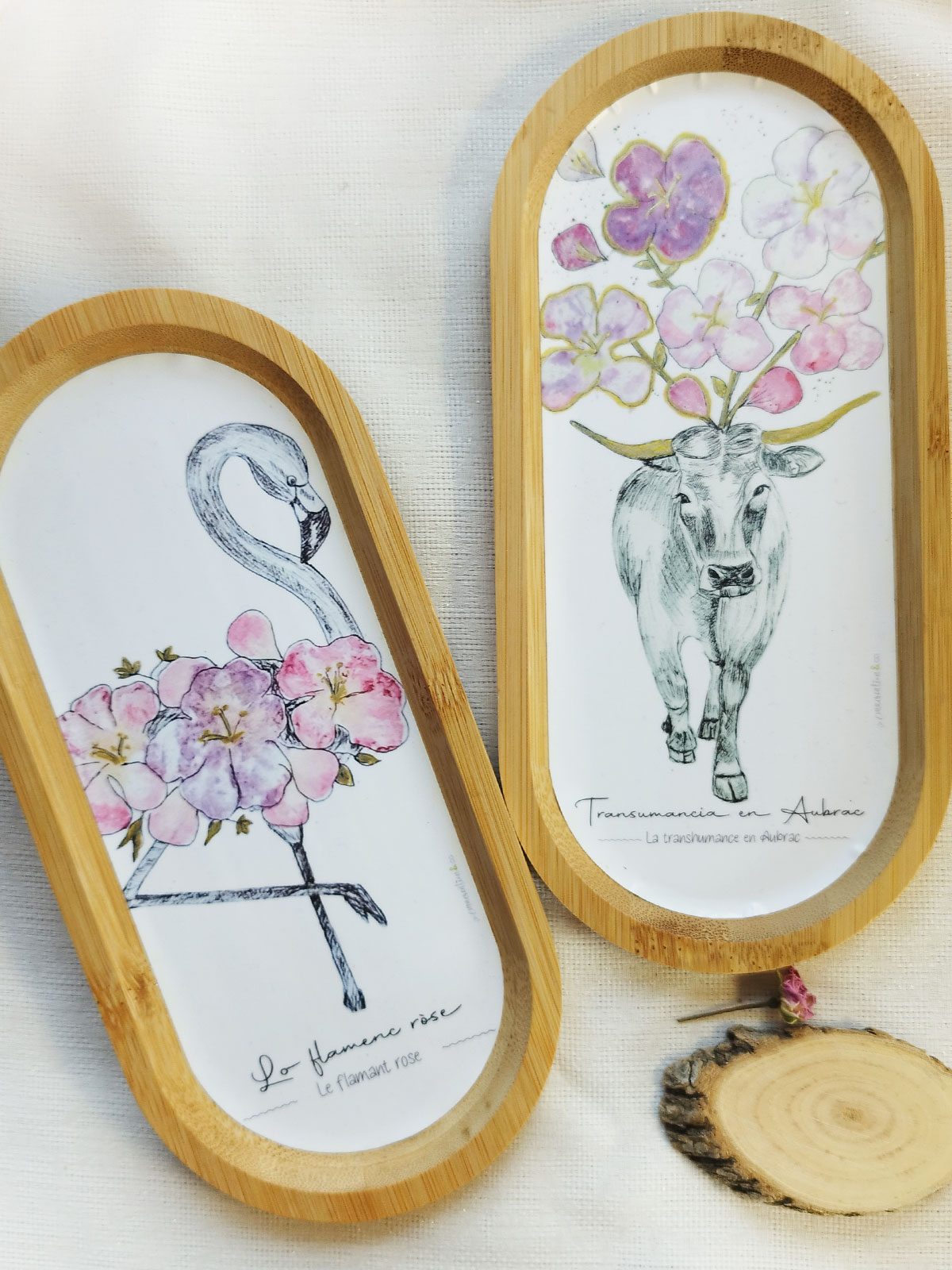Plateau en bambou illustré d’un flamant rose ou d’une vache d’Aubrac en tataki zomé