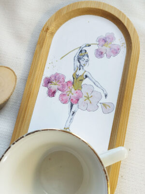 Plateau en bambou illustré d’une danseuse en tataki zomé dorée à la main