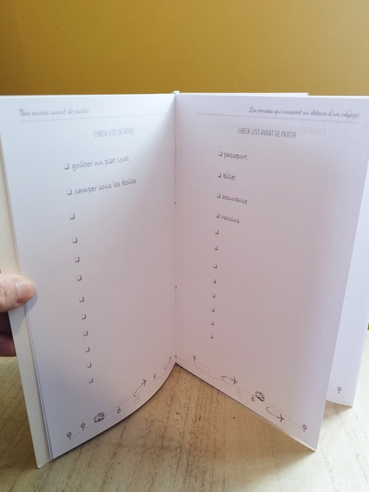 Carnet de voyage A5 avec couverture en papier aquarelle et découpe artisanale