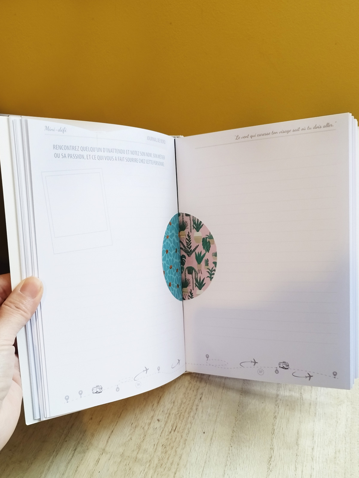 Carnet de voyage A5 avec couverture en papier aquarelle et découpe artisanale